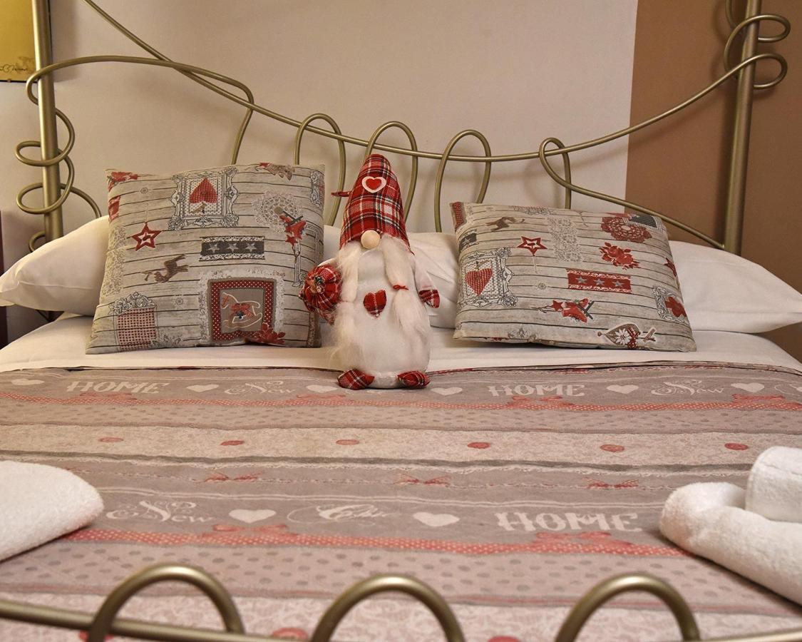 Bed and Breakfast Prigioni House Пескьера-дель-Гарда Экстерьер фото