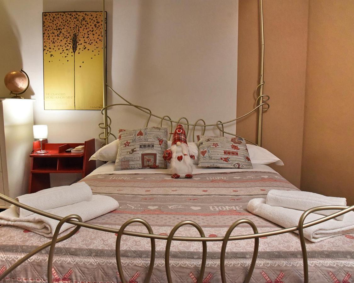 Bed and Breakfast Prigioni House Пескьера-дель-Гарда Экстерьер фото