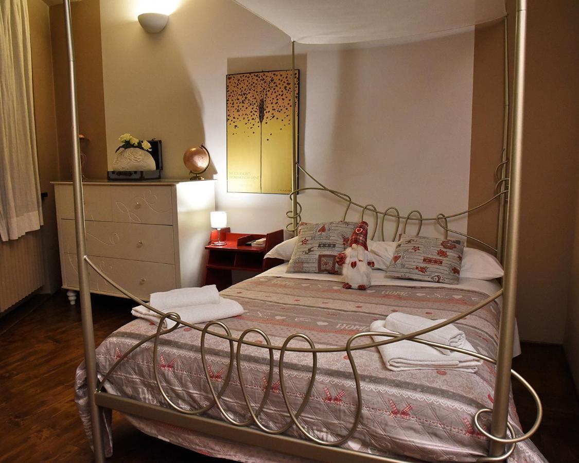 Bed and Breakfast Prigioni House Пескьера-дель-Гарда Экстерьер фото