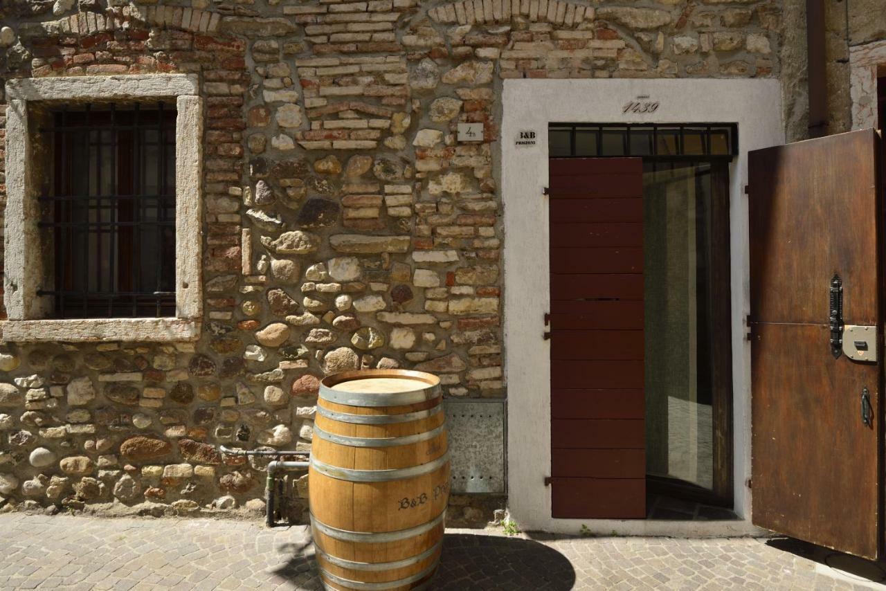Bed and Breakfast Prigioni House Пескьера-дель-Гарда Экстерьер фото