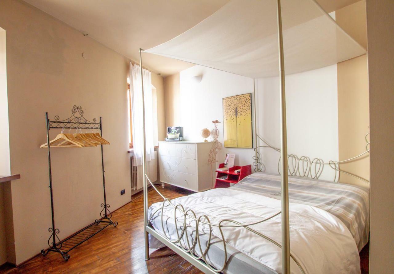 Bed and Breakfast Prigioni House Пескьера-дель-Гарда Экстерьер фото